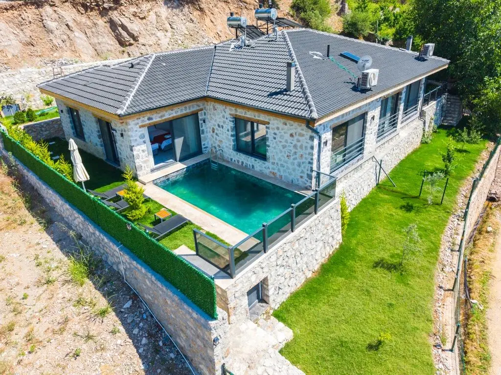 Real estate in Uzumlu
